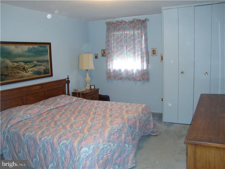 470 Lawrence Road Huntingdon Valley, PA 19006 - Photo 11 of 21 Master Bedroom