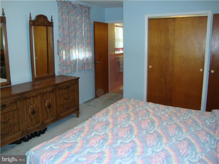 470 Lawrence Road Huntingdon Valley, PA 19006 - Photo 12 of 21 Master Bedroom