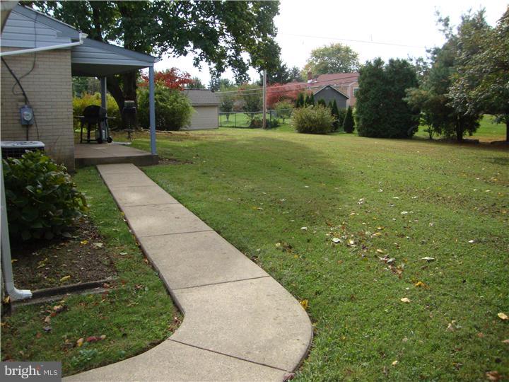 470 Lawrence Road Huntingdon Valley, PA 19006 - Photo 19 of 21 Back Yard