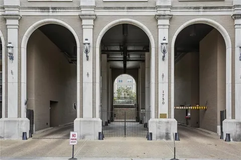 $400,000 | 1750 St Charles Avenue, Unit 215, New Orleans, LA 70130
