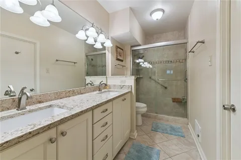 $400,000 | 1750 St Charles Avenue, Unit 215, New Orleans, LA 70130