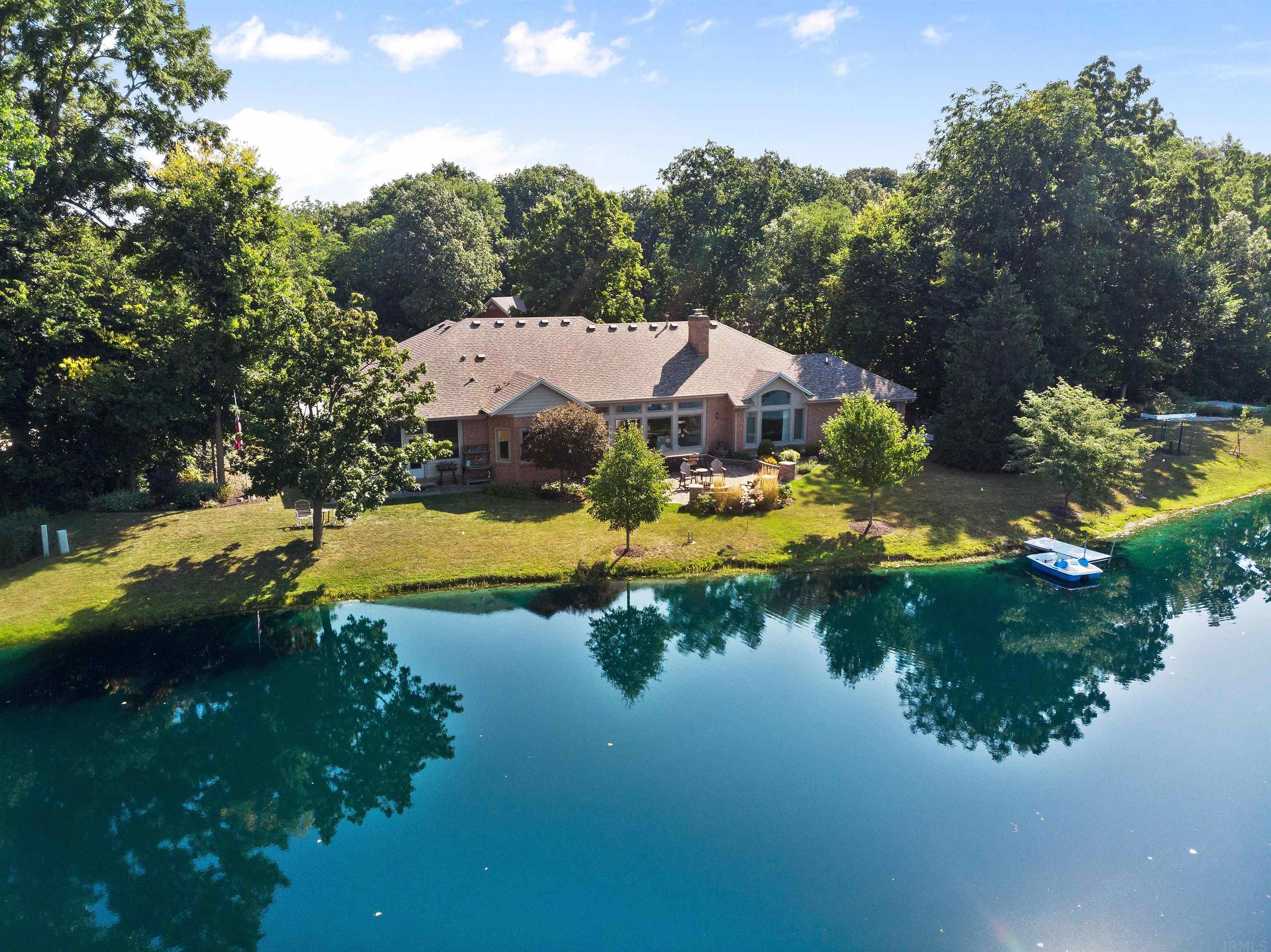 2810 Meadow Streme Fort Wayne, IN 46825 - Photo 4 of 36