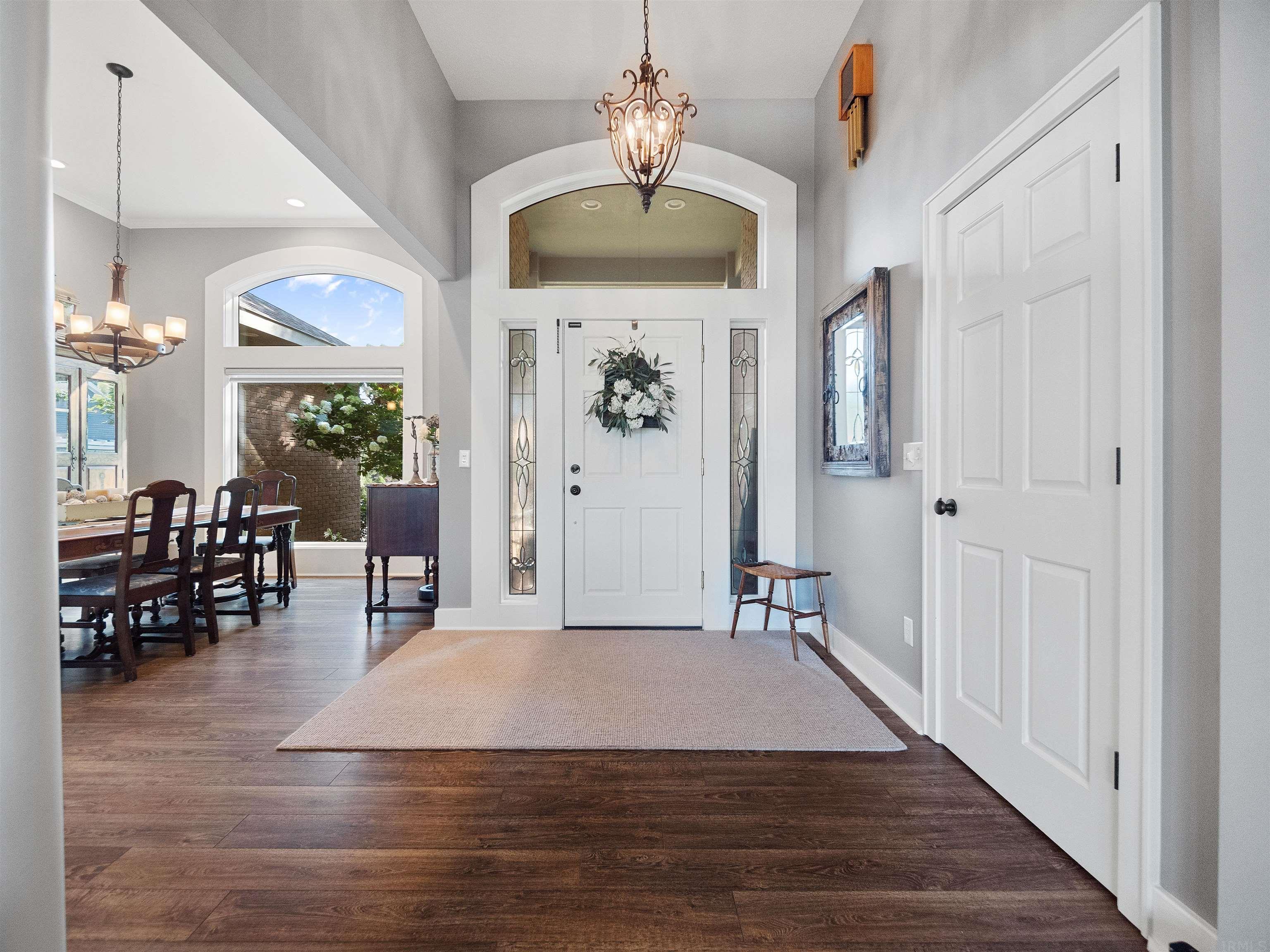 2810 Meadow Streme Fort Wayne, IN 46825 - Photo 9 of 36