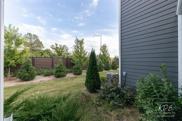 $599,000 | 2110 Weatherbee Lane, Naperville, IL 60563