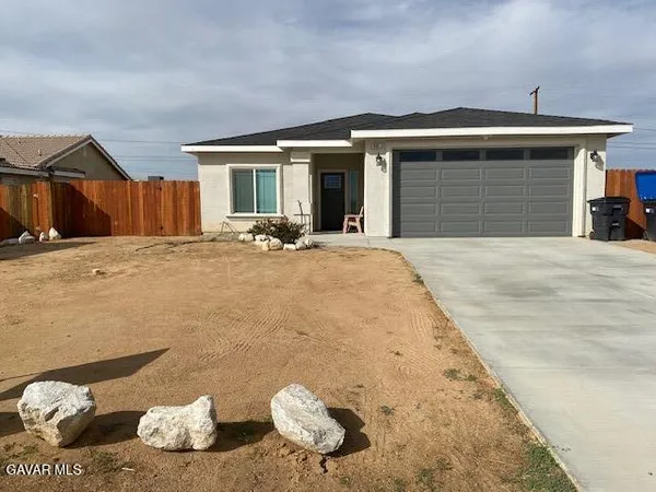 $2,250 | 9161 Lime Avenue, California City, CA 93505