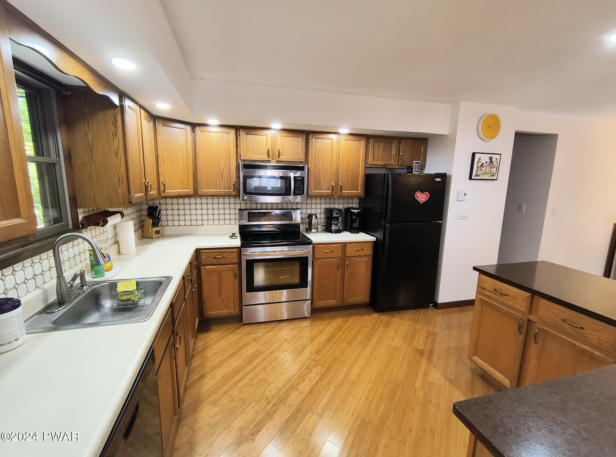 145 Pedersen Ridge Road Milford, PA 18337 - Photo 11 of 38