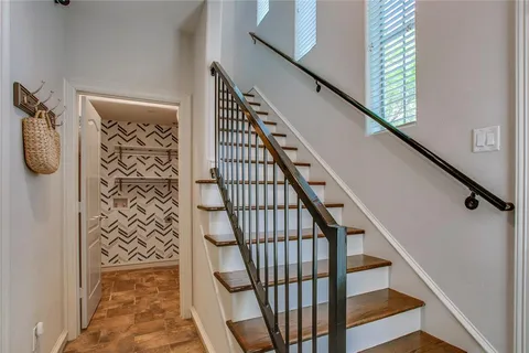 $439,000 | 2100 North Fitzhugh Avenue, Unit H, Dallas, TX 75204