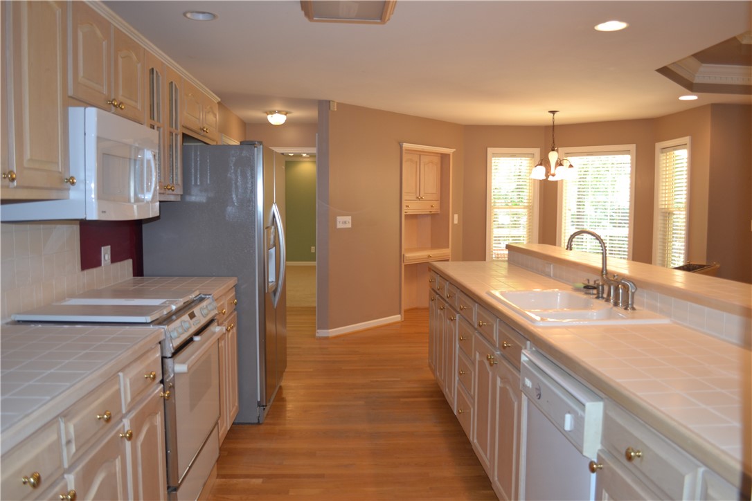 103 Kilsprings Road Anderson, SC 29621 - Photo 7 of 46 Tons of kitchen cabinets