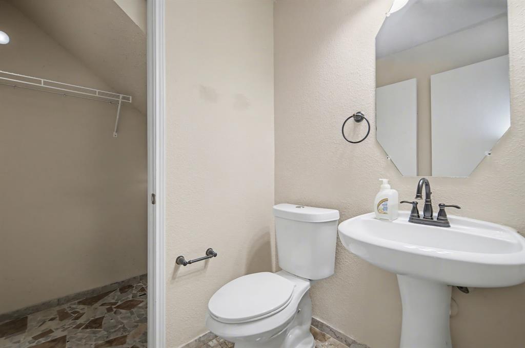 1409 Ridgecrest Drive Little Elm, TX 75068 - Photo 19 of 39