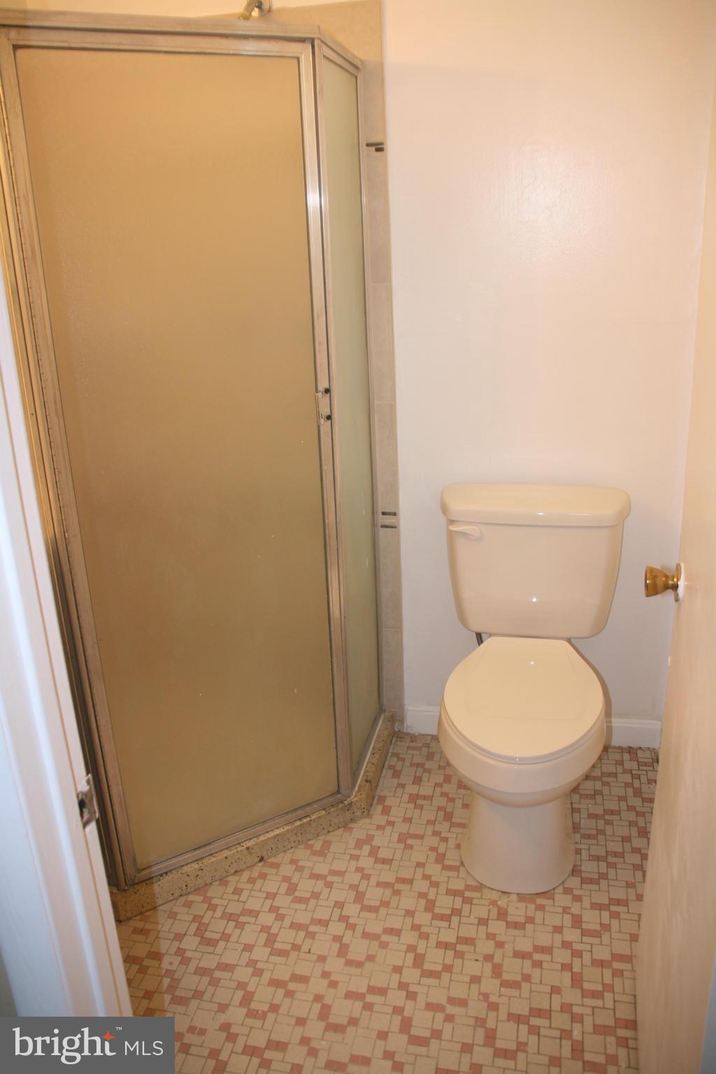 8501 Lucerne Road Randallstown, MD 21133 - Photo 16 of 29 Bath
