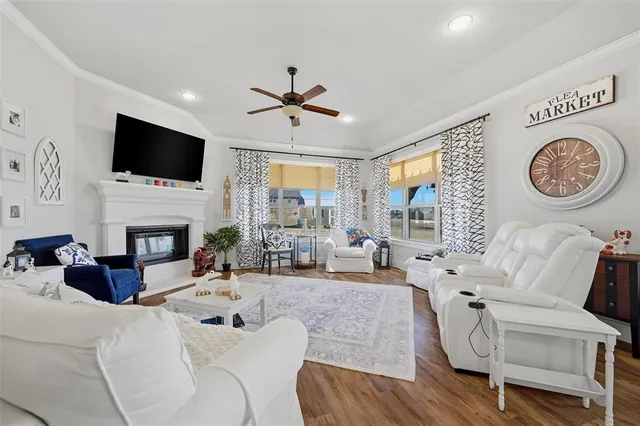 $675,000 | 11162 Farmington Road, Van Alstyne, TX 75495