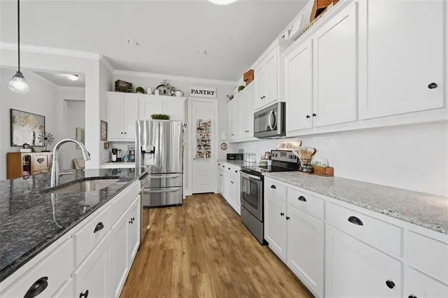 $675,000 | 11162 Farmington Road, Van Alstyne, TX 75495