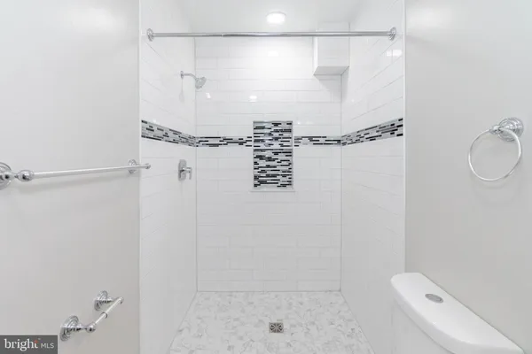 $2,300 | 1276 Glyndon Avenue, Baltimore, MD 21223