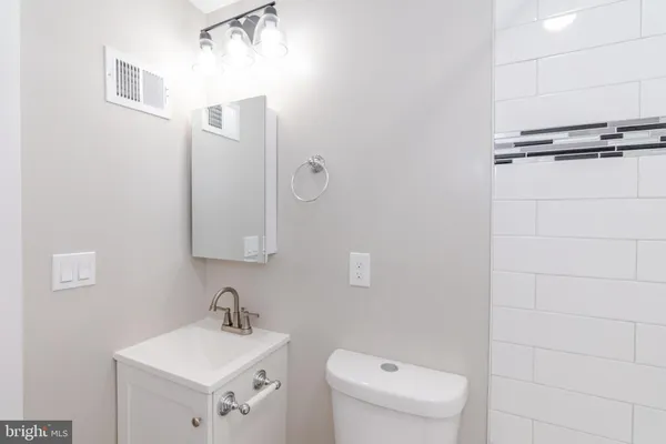 $2,300 | 1276 Glyndon Avenue, Baltimore, MD 21223