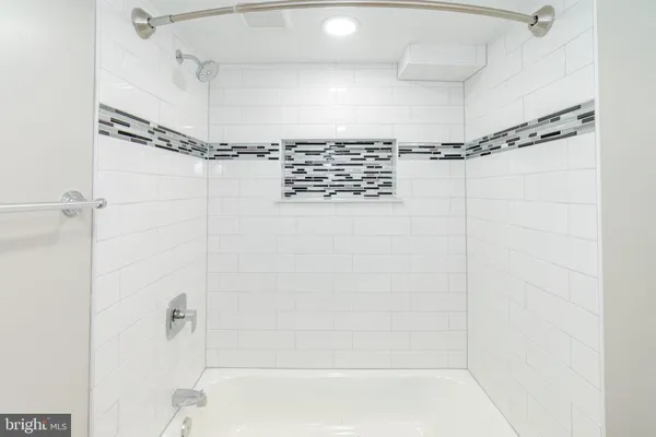 $2,300 | 1276 Glyndon Avenue, Baltimore, MD 21223