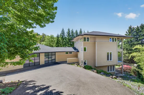$625,000 | 4323 Murryhill Terrace, Medford, OR 97504