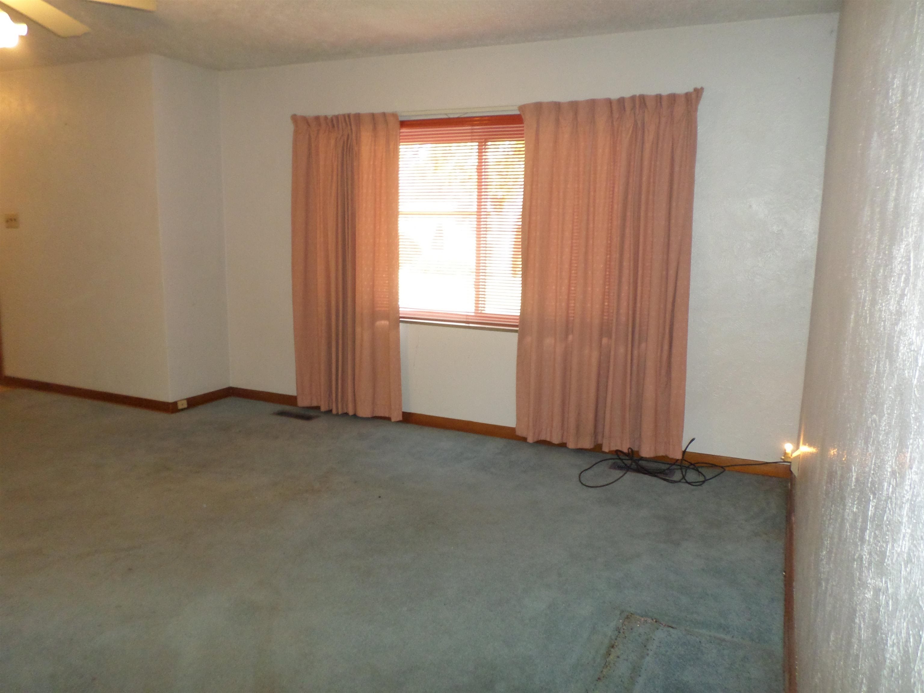 621 Handley Road Huntington, WV 25704 - Photo 5 of 17 Gallery Image 5