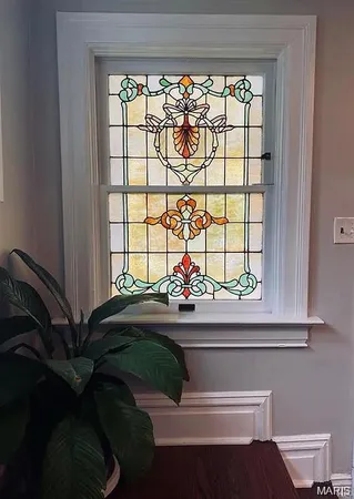 $3,225 | 439 Alma Avenue, Webster Groves, MO 63119