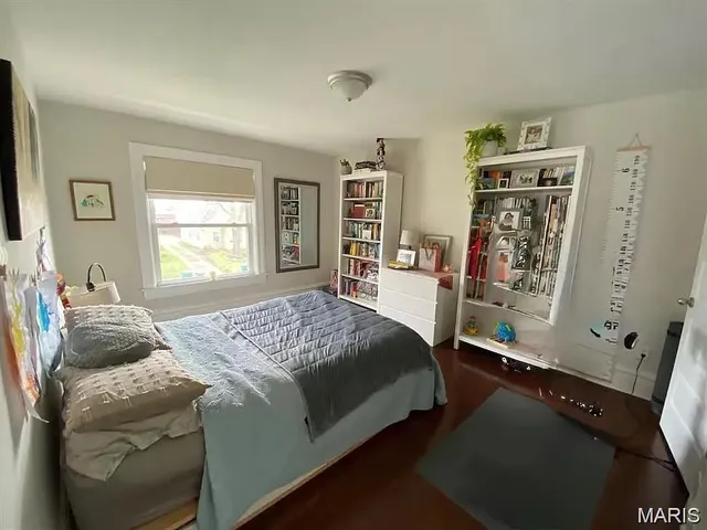 $3,200 | 439 Alma Avenue, Webster Groves, MO 63119