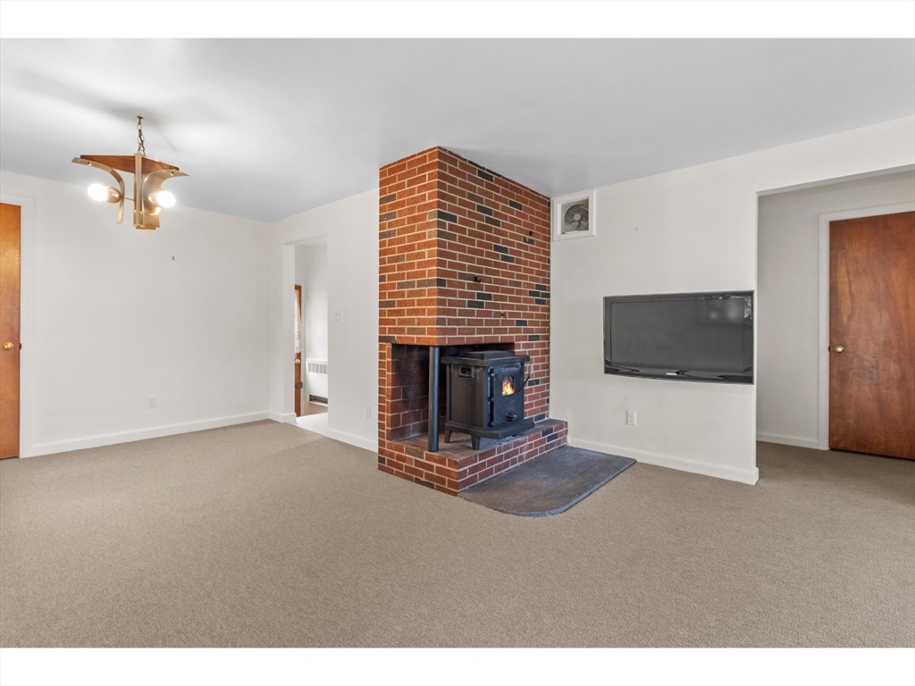 32 Rathbun Road Natick, MA 01760 - Photo 16 of 18