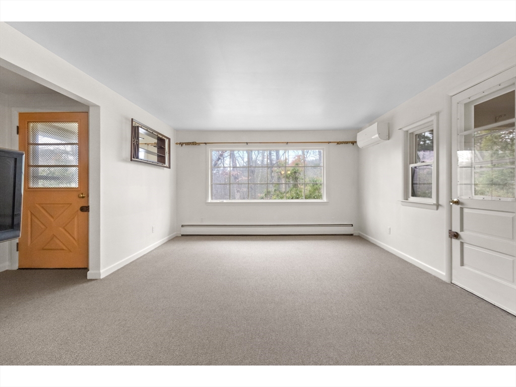 32 Rathbun Road Natick, MA 01760 - Photo 3 of 18