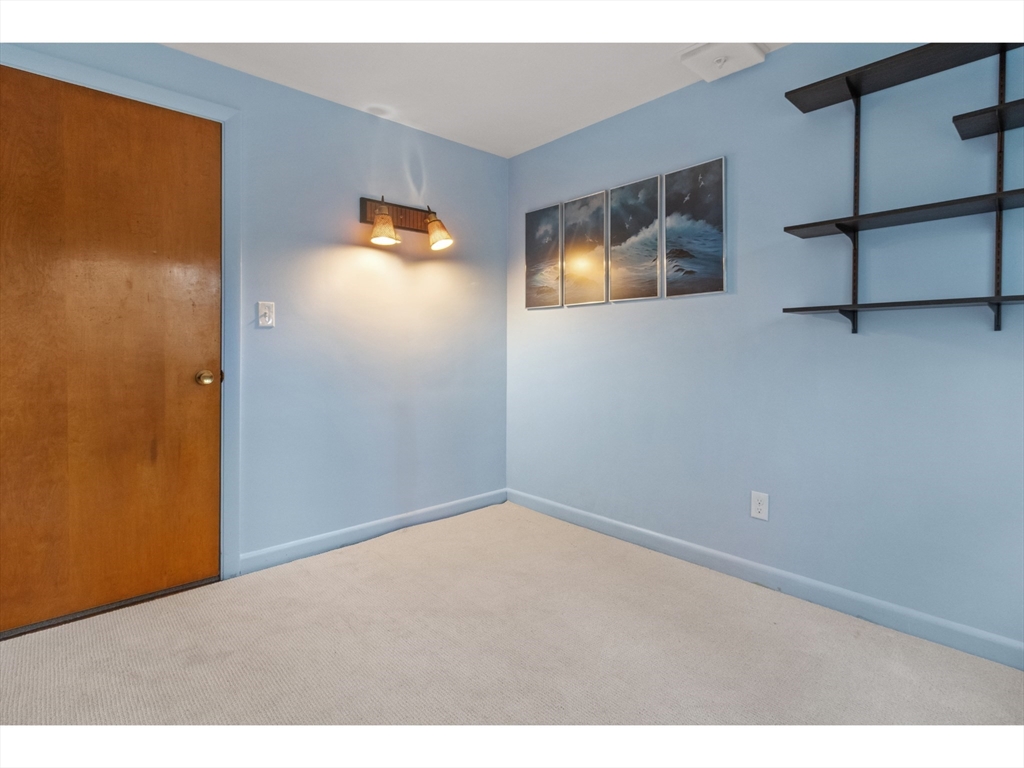 32 Rathbun Road Natick, MA 01760 - Photo 6 of 18