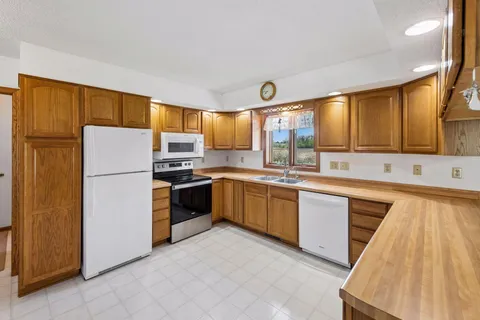 $499,900 | 505 3rd Avenue Southeast, Norwood Young America, MN 55397
