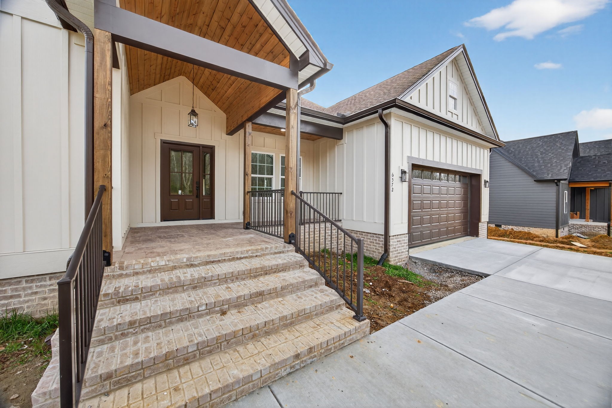 6572 Thomas Twin Oaks Road Baxter, TN 38544 - Photo 2 of 30 a view of a house with a backyard