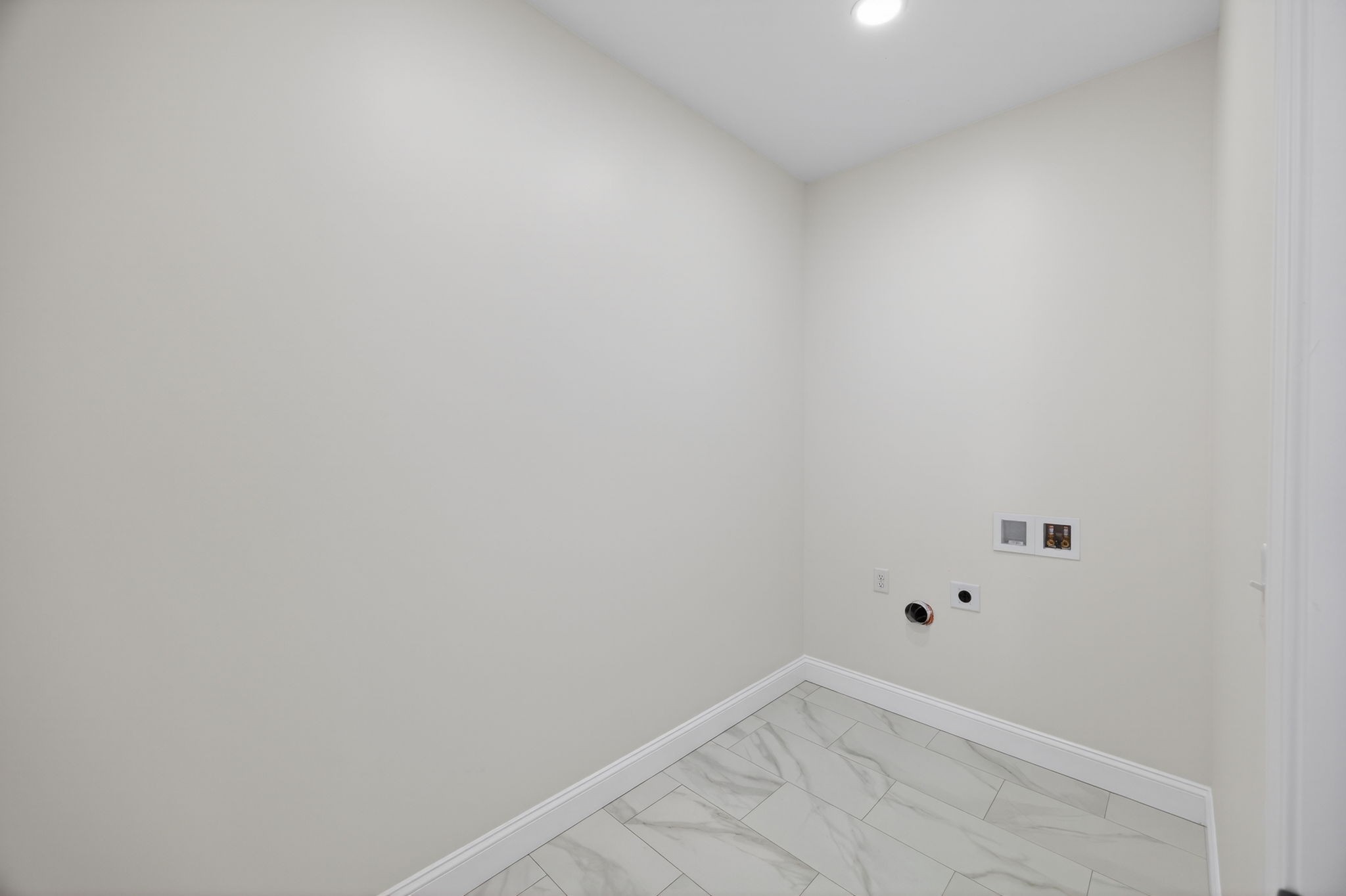 6572 Thomas Twin Oaks Road Baxter, TN 38544 - Photo 23 of 30 a view of an empty room