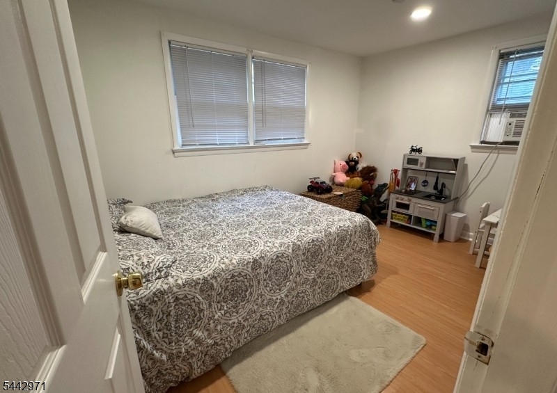 89 Knolls Road Bloomingdale, NJ 07403 - Photo 5 of 10