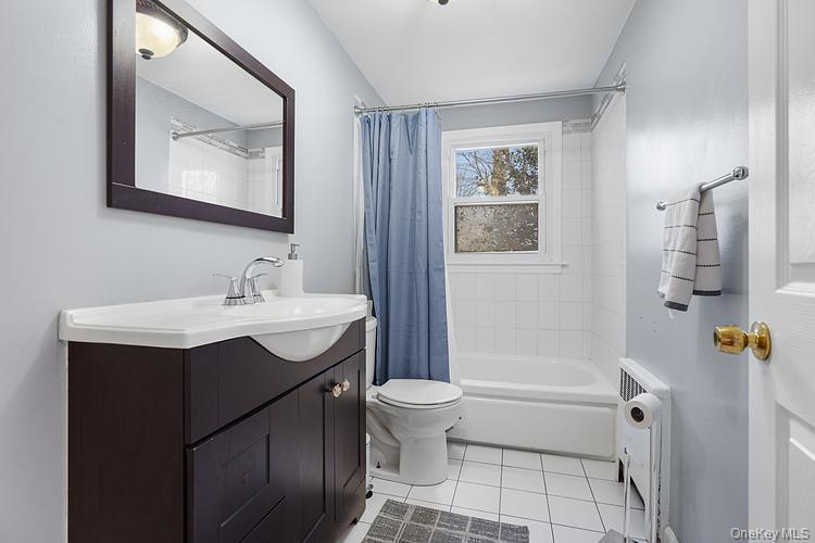 199 S Road White Plains, NY 10603 - Photo 13 of 17 a bathroom with a sink toilet and shower