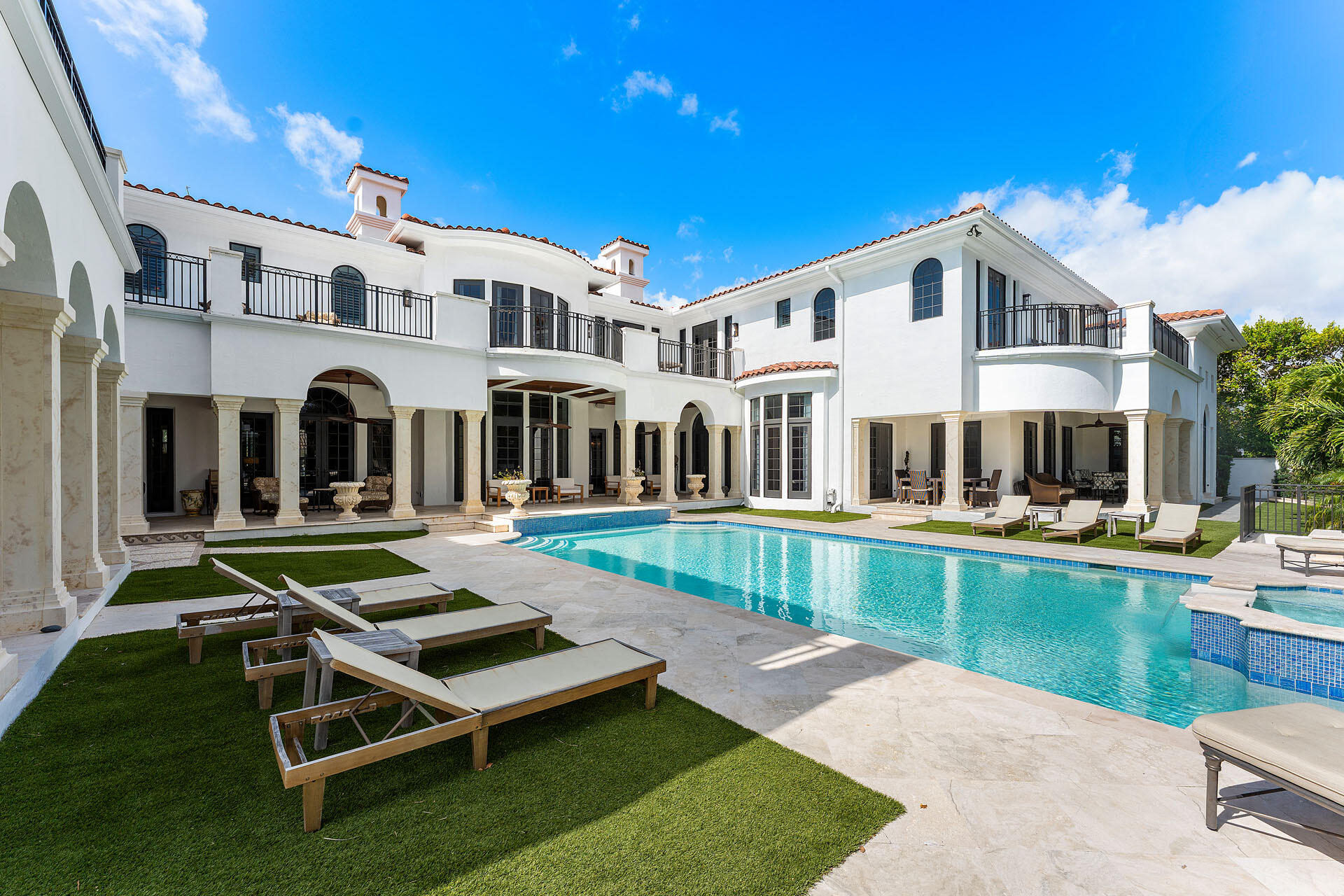 251 Coconut Palm Road Boca Raton, FL 33432 - Photo 28 of 96 251_Coconut_Palm_Road_24