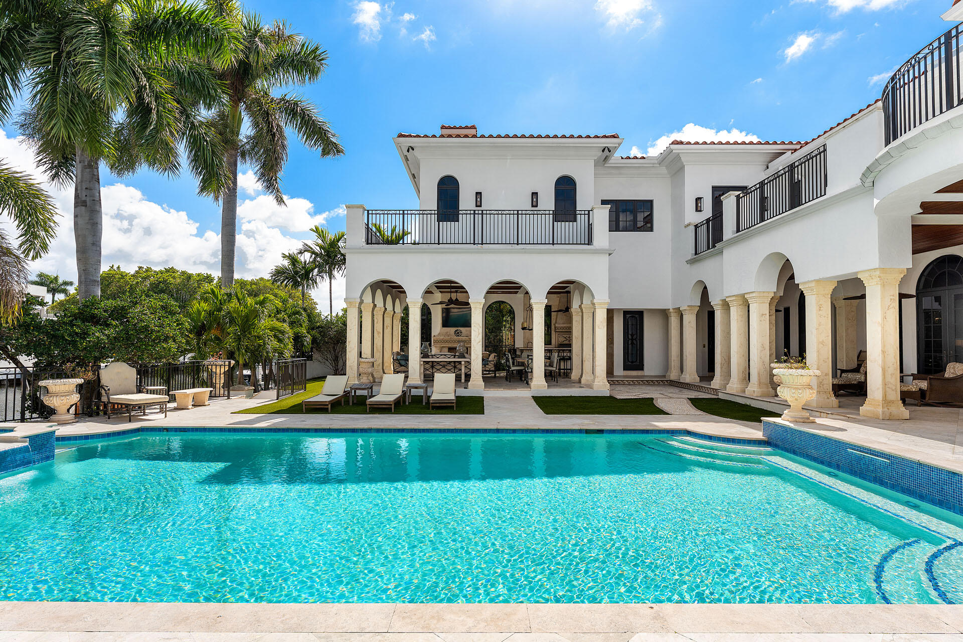 251 Coconut Palm Road Boca Raton, FL 33432 - Photo 32 of 96 251_Coconut_Palm_Road_28