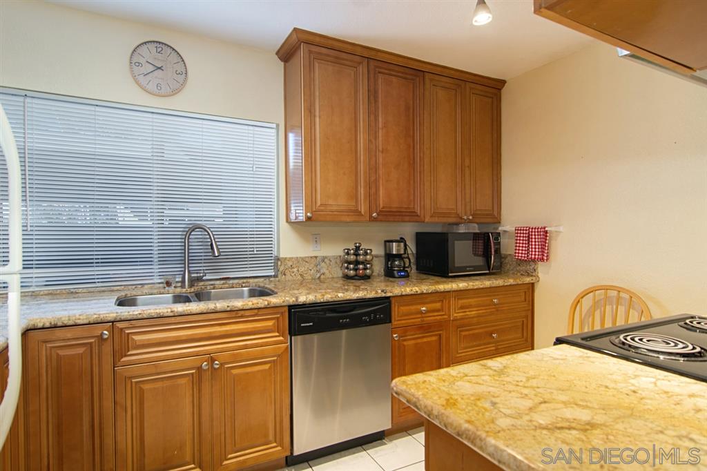 254 Rancho Drive, Unit B Chula Vista, CA 91911 - Photo 4 of 23