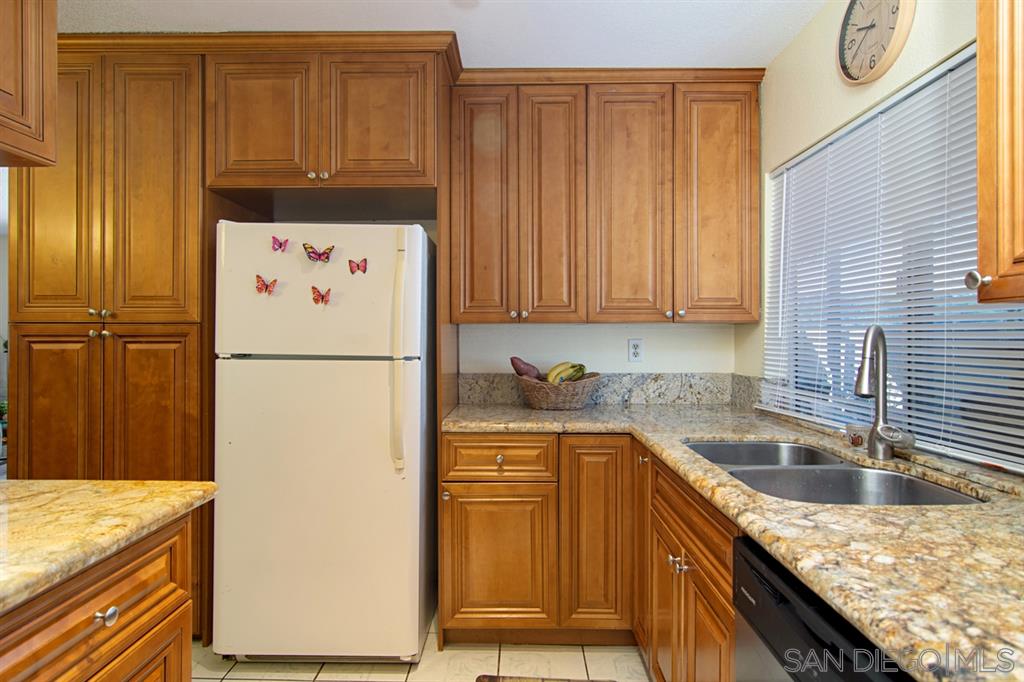 254 Rancho Drive, Unit B Chula Vista, CA 91911 - Photo 5 of 23
