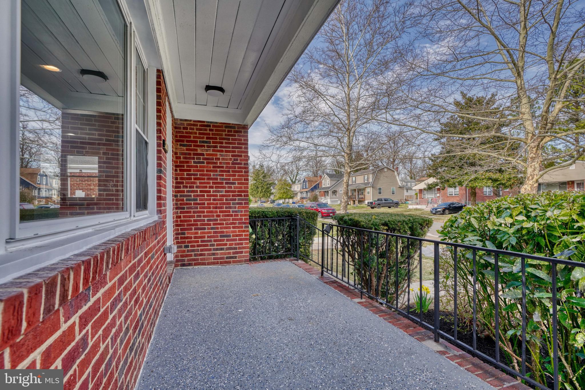 2910 Fendall Road Baltimore, MD 21207 - Photo 5 of 34 FRONT PORCH