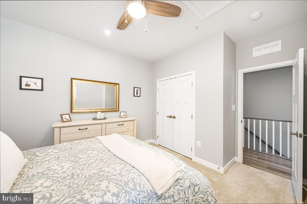 7306 Isabella Road Laurel, MD 20723 - Photo 29 of 59 Ceiling Fan