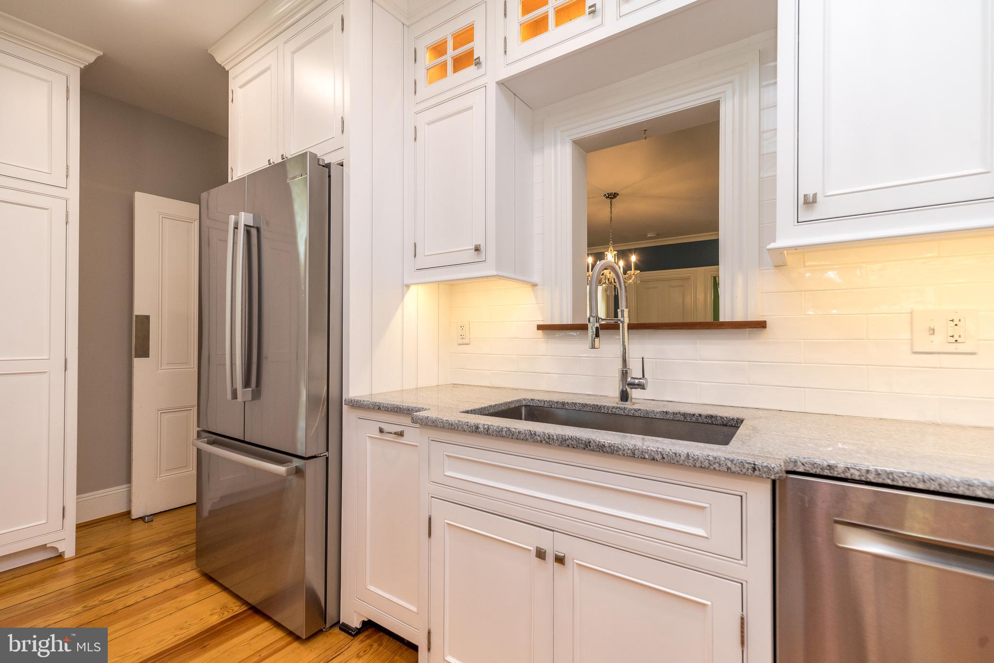 36 River Road Pipersville, PA 18947 - Photo 14 of 45 Pass-Thru to dining room