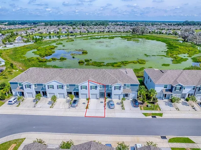 $282,500 | 5230 Dragonfly Drive, Wildwood, FL 34785