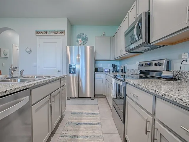 $282,500 | 5230 Dragonfly Drive, Wildwood, FL 34785