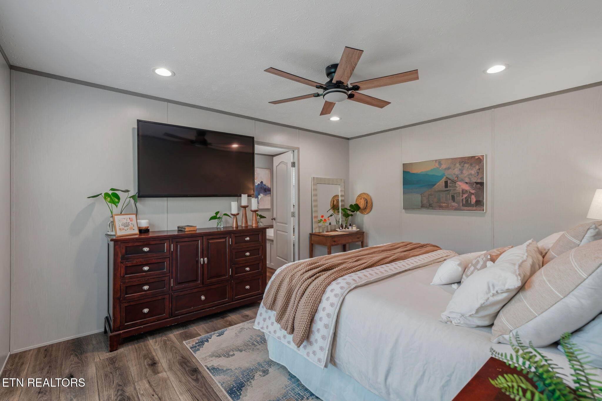 286 JD Farm Road Tellico Plains, TN 37385 - Photo 20 of 58 PRIMARY BEDROOM