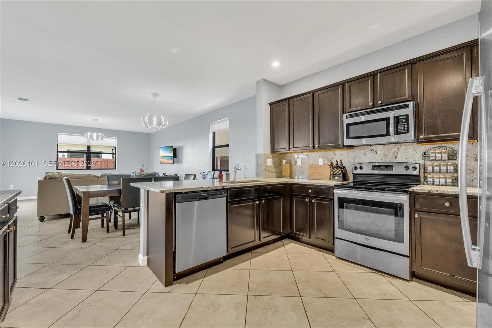 581 Southeast 34th Terrace Homestead, FL 33033 - Photo 13 of 35