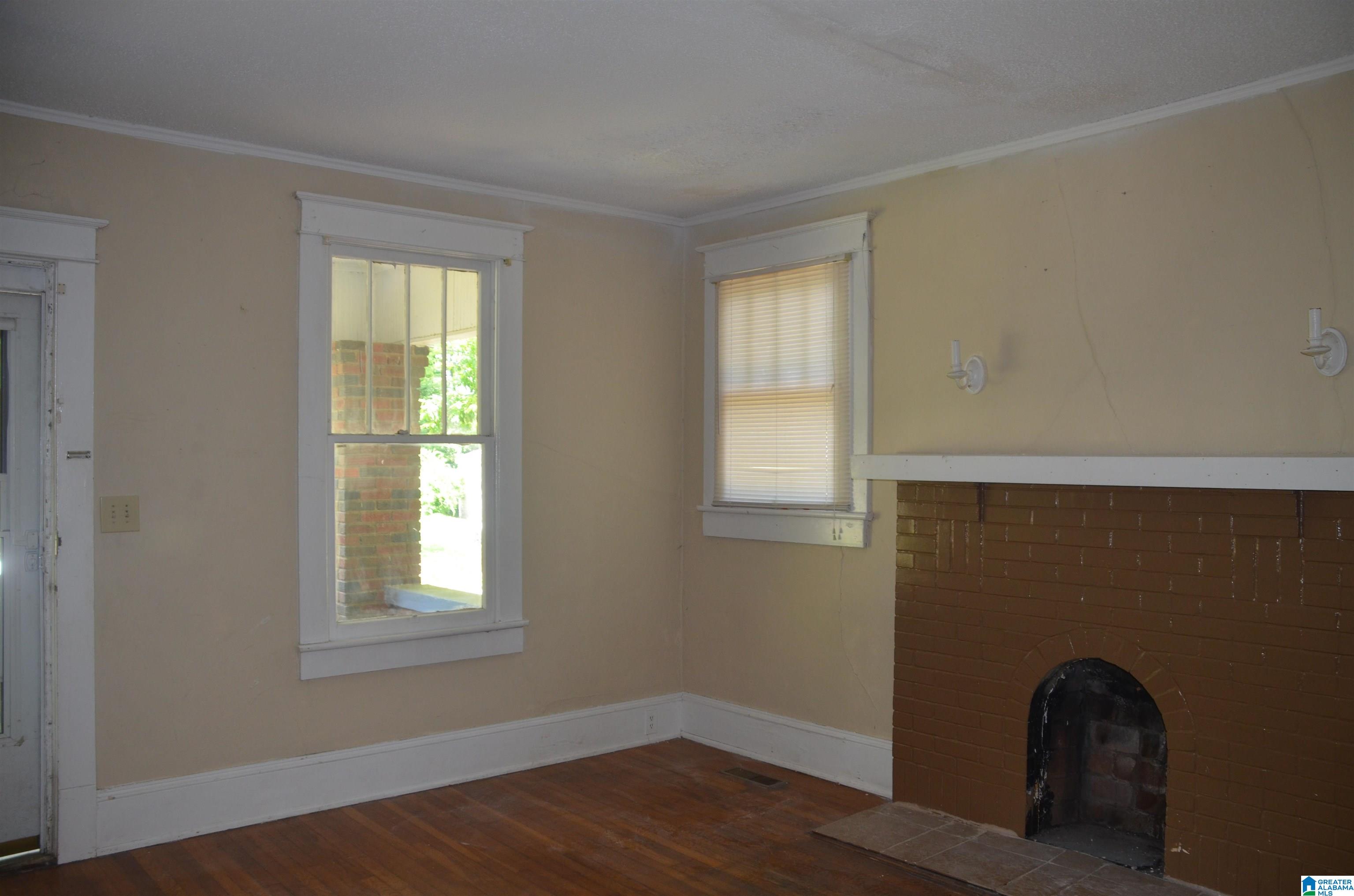 611 Goodwin Avenue Anniston, AL 36207 - Photo 5 of 21