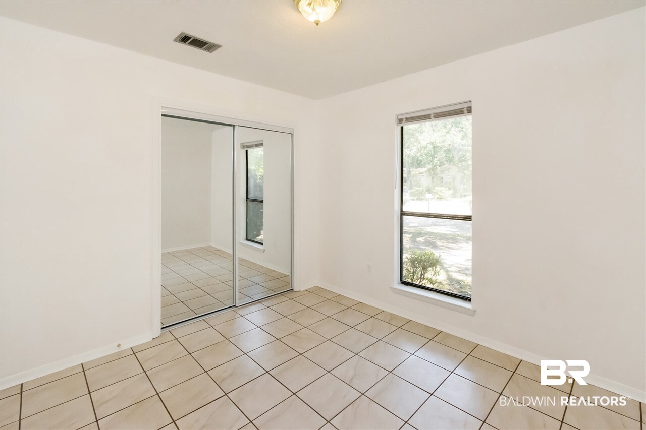 1379 Barker Drive East Mobile, AL 36608 - Photo 11 of 23