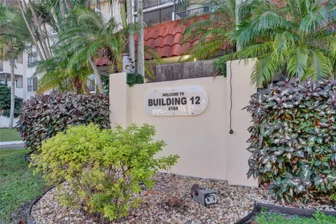 $115,000 | 4164 Inverrary Drive, Unit 305, Lauderhill, FL 33319