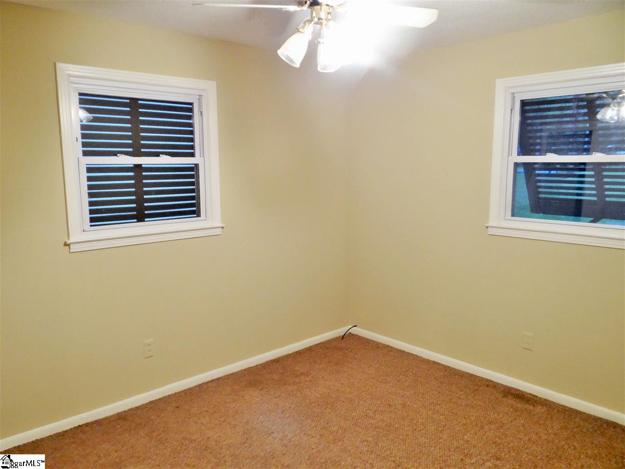 179 Lakeview Drive Inman, SC 29349 - Photo 15 of 34