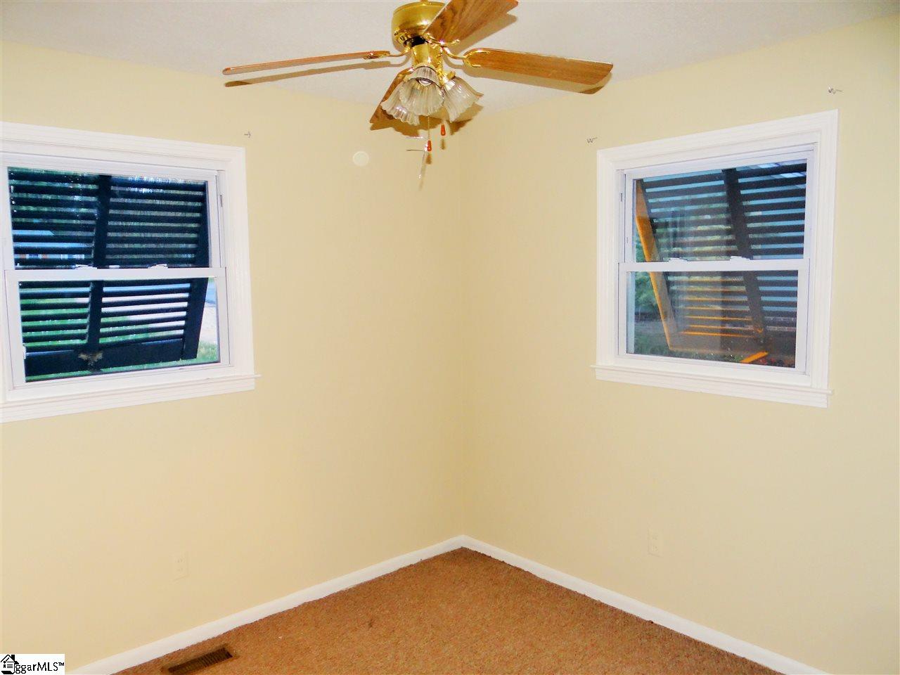 179 Lakeview Drive Inman, SC 29349 - Photo 16 of 34