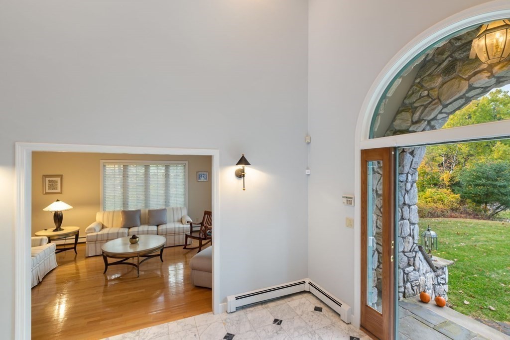 14 Weathervane Road Canton, MA 02021 - Photo 4 of 37 Gallery Image 4