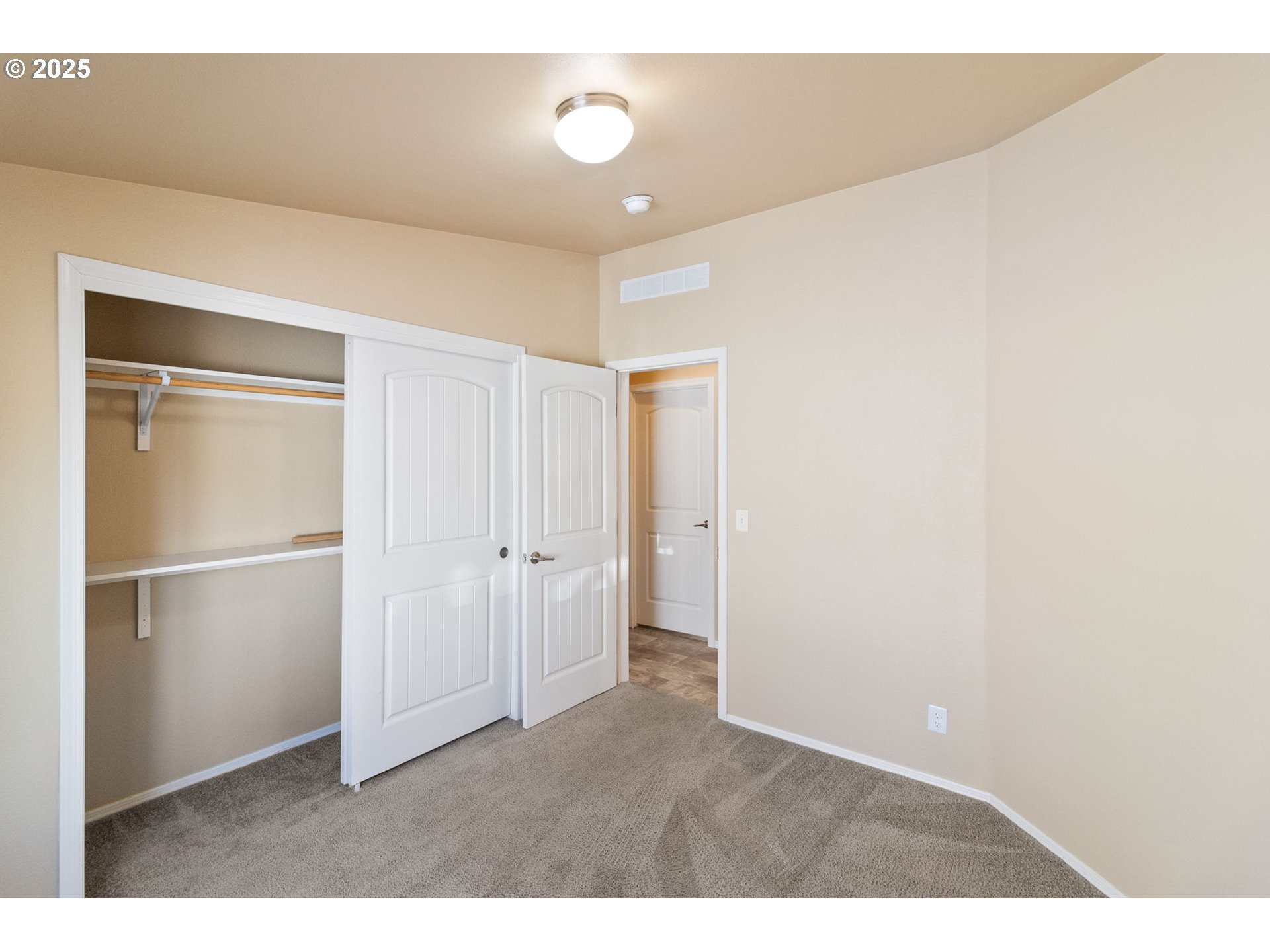 1400 Candlelight Drive, Unit 232 Eugene, OR 97402 - Photo 12 of 28 Bedroom