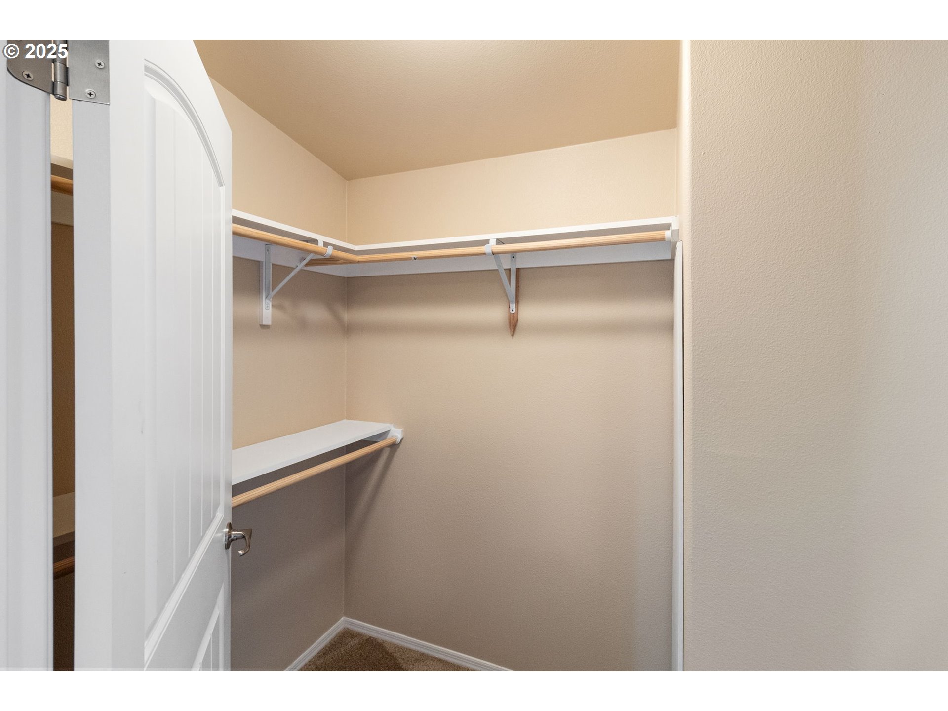 1400 Candlelight Drive, Unit 232 Eugene, OR 97402 - Photo 16 of 28 Primary Bedroom